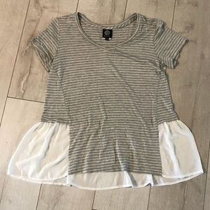 Bobeau Women’s medium shirt